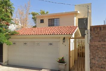 Casa en  Calle Virginia H.de Franco, Fovissste Nueva Los Ángeles, Torreón, Coahuila De Zaragoza, México