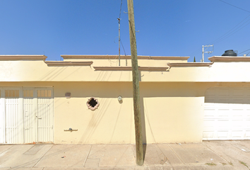 Casa en  Calle Alternancia, Nuevo Durango I, Victoria De Durango, Durango, México