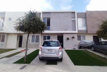 Casa en fraccionamiento en  Zakia, Querétaro, México