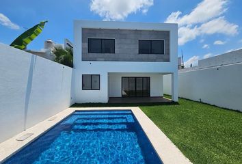 Casa en fraccionamiento en  Altos De Oaxtepec, Oaxtepec, Morelos, México