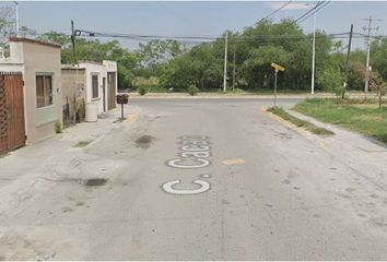 Casa en  Calle Cacao, Alberos, Praderas De Cadereyta Sector B, Cadereyta Jiménez, Nuevo León, México