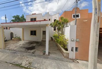 Casa en  Calle 94, Residencial Pensiones, Mérida, Yucatán, México