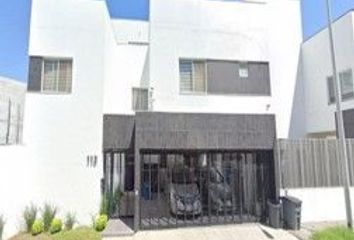 Casa en  Ambar, Colinas De Las Cumbres 1o. Sector, Monterrey, Nuevo León, México