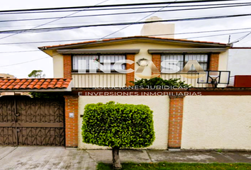 Casa en  Sabinos 17, Jardines De San Mateo, Naucalpan De Juárez, Estado De México, México