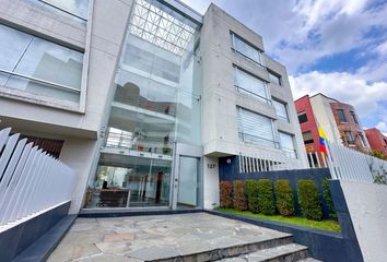 Suite en  Ignacio Lasso 127, Quito 170135, Ecuador