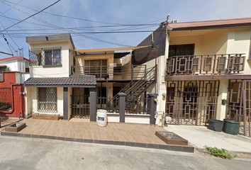 Casa en  C. Del Tango 830, Residencial La Española, 64820 Monterrey, N.l., México