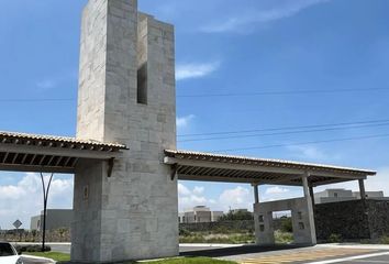 Lote de Terreno en  Parque Central Lomas Del Campanario Norte, Santiago De Querétaro, Querétaro, México