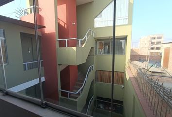 Casa en  Avenida Próceres De Huandoy 40, Urbanización Santa Ana, Los Olivos, Lima, Per