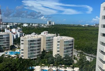 Condominio horizontal en  Brezza Towers, Avenida Antonio Enríquez Savignac, Zona Hotelera, Cancún, Quintana Roo, México