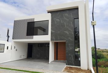 Casa en fraccionamiento en  Parque Viena, Boulevard Oceanía, Toscana Ii, Puebla, México