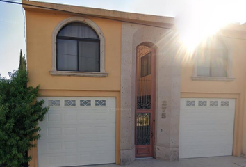 Casa en  Olmos 275, Residencial Arboledas, 25200 Saltillo, Coahuila De Zaragoza, México