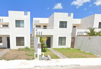 Casa en fraccionamiento en  C. 47 B 889, Fraccionamiento Las Américas 2, Mérida, Yucatán, México