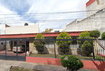 Casa en  C. Ignacio Herrera Y Cairo 2560, Circunvalación Vallarta, 44680 Guadalajara, Jal., México