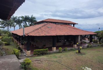 Villa-Quinta en  El Vinculo, Guadalajara De Buga, Valle Del Cauca, Colombia