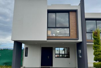 Casa en condominio en  Áurea Toluca, Av. Arboleda 102, Col, 50220 San Mateo Otzacatipan, Méx., México