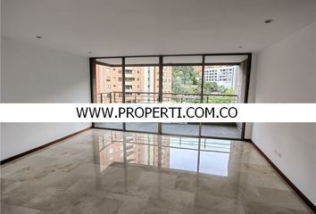 Apartamento en  El Tesoro, Medellín