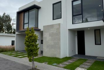 Casa en fraccionamiento en  Áurea Toluca, Av. Arboleda 102, Col, 50220 San Mateo Otzacatipan, Méx., México