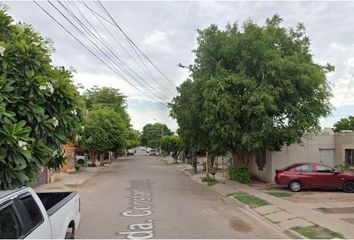 Casa en  Cerrada Constantinopla, Cdad. Obregón, Sonora, México