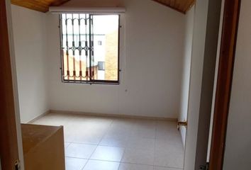 Casa en  Conjunto Residencial Quintas De Santa Barbara Etapa Vii -ii, Calle 83a #116a - 85, Engativá, Cundinamarca, Colombia