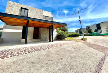 Casa en fraccionamiento en  Condominio Cantera Altozano, Santiago De Querétaro, Querétaro, México