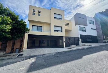 Casa en  Contry La Silla, Guadalupe, Nuevo León