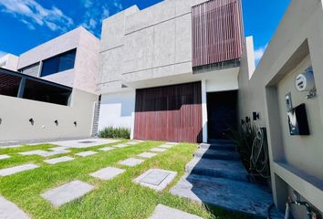 Casa en fraccionamiento en  Lomas De Juriquilla, Misión De San Francisco, Fracc. Lomas De Juriquilla, Santa Rosa Jáuregui, Querétaro, México