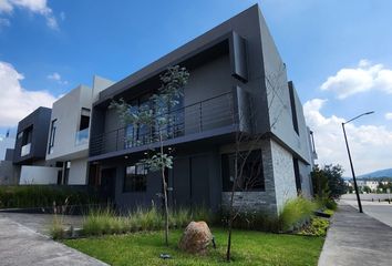 Casa en  Bosques Vallarta, Zapopan, Jalisco, México