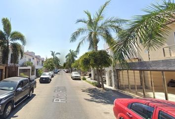 Casa en  Residencial Fluvial Vallarta, Puerto Vallarta