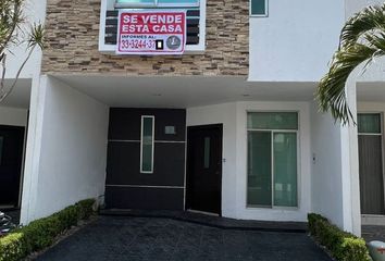 Casa en condominio en  Calz Federalistas 1367, Girasoles Elite, Girasoles Acueducto, Zapopan, Jalisco, México