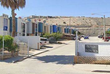 Casa en  De Los Olmos, Paseos Del Vergel, El Refugio, Tijuana, B.c., México