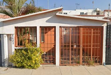 Casa en  Parque Cimatario 1621, El Garambullo, Santiago De Querétaro, Querétaro, México