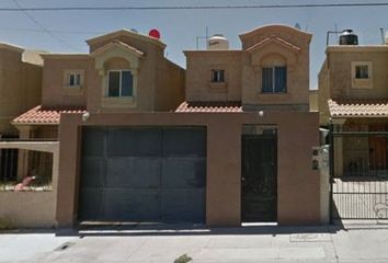 Casa en  Avenida Transformación 244, Montecarlo, Chihuahua, México