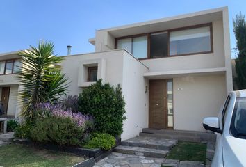 Casa en  Calle Chamisero, Colina, Chacabuco, Metropolitana De Santiago, 9360000, Chl