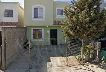 Casa en  Corona 247, Villa Residencial Del Real Iv, Ensenada, Baja California, México