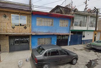 Casa en  Mixtecas, Ciudad Azteca 1ra Sección, Ecatepec De Morelos, Estado De México, México