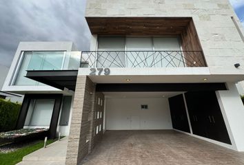 Casa en  1a. Cda, El Campanario, Santiago De Querétaro, Querétaro, México