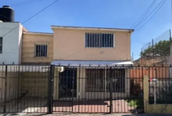 Casa en  C. Chihuahua, Hab Jacarandas, 54050 Tlalnepantla, Méx., México