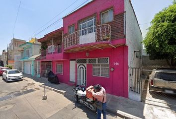 Casa en  Calle Jorge Cázares Campos 24, Lomas De Tlaquepaque, Tlaquepaque, Jalisco, México