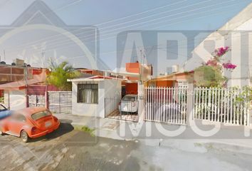 Casa en  Licenciado Juan Luis Tercero, Francisca Xaviera Villegas, Morelia, Michoacán, México