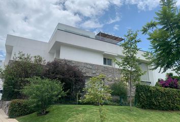 Casa en  Arboledas De Zavaleta, Calzada Zavaleta, Santa Cruz Guadalupe, Puebla De Zaragoza, Puebla, México