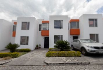 Casa en  Avenida El Retorno 25-56 Y, Ibarra, Ecuador