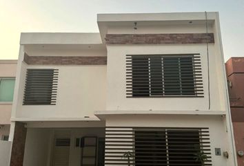 Casa en fraccionamiento en  Fraccionamiento Residencial Marino, Veracruz, México