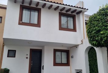 Casa en condominio en  Club De Golf Los Encinos, Lerma