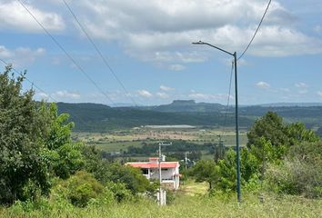 Lote de Terreno en  El Charaquendo, Al Sur, Barrio De Dolores, Capula, Michoacán, México