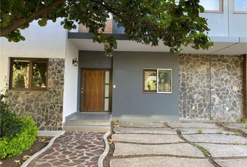 Casa en fraccionamiento en  Altozano Querétaro, Anillo Vial Fray Junípero Serra, Santiago De Querétaro, Querétaro, México