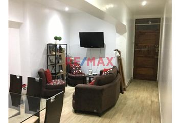 Departamento en  Av Gral Sta Cruz 131, Jesús María, Perú