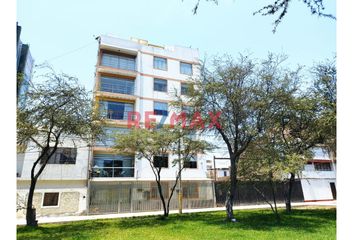 Departamento en  Avenida Francisco Cuneo Salazar 570, Chiclayo, Lambayeque, 14009, Per