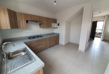 Casa en fraccionamiento en  Cuarto Cinturón Vial 7228, 36625 Irapuato, Gto., México