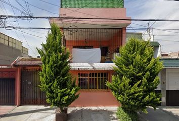 Casa en  San Juan De Aragón Vi Sección, Ciudad De México, Cdmx, México