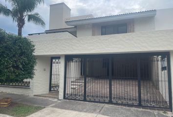 Casa en condominio en  Paseo De Las Camelias 2152, Bugambilias, Zapopan, Jalisco, México